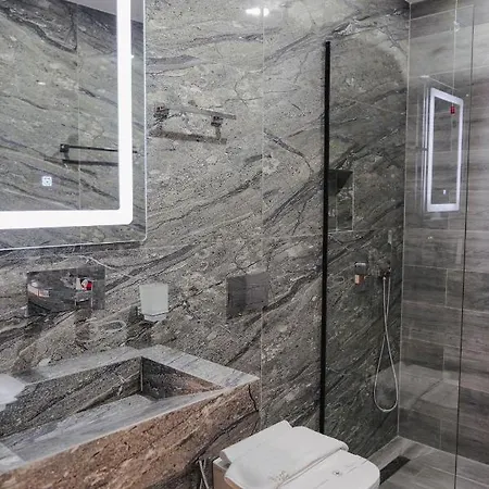 Hotel The Lord's Garden Ksamil