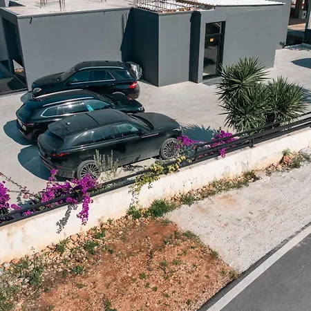 The Lord's Garden Hotel Ksamil